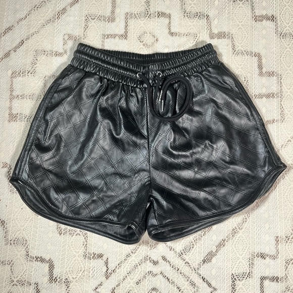 Shinestar Pants - Shinestar Black Quilted Athletic Shorts